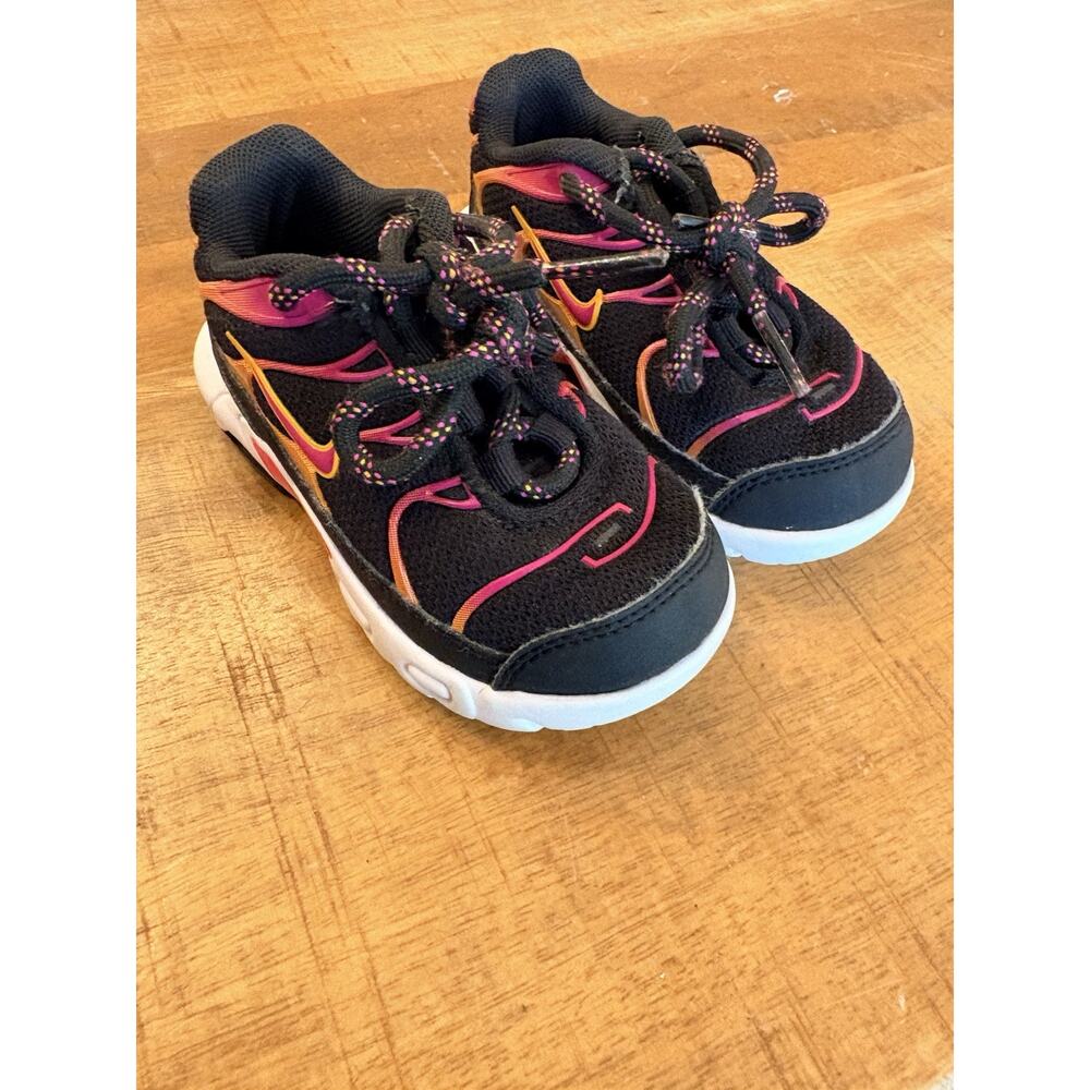 Infants Nike Air Max Plus (TD) - DX9266 001 - Black Active Pink Kumquat Size 6C